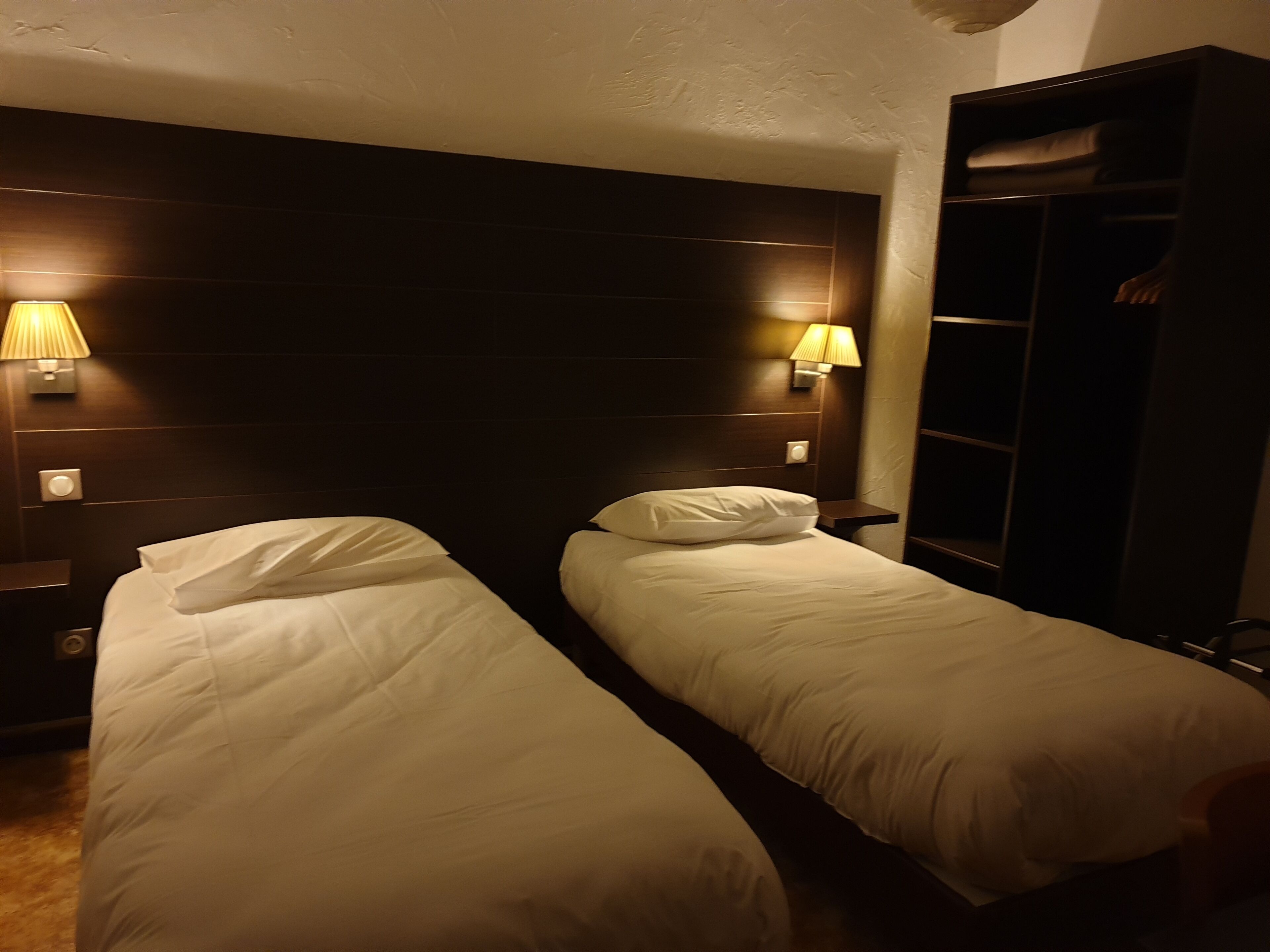 twin room, non smoking | premium bedding, free wifi, bed sheets