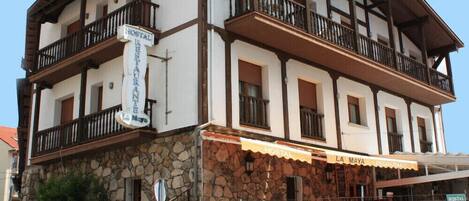 Fachada de la propiedad