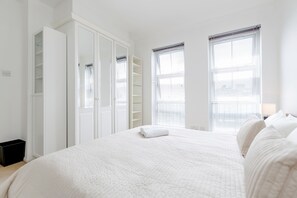 2 bedrooms, iron/ironing board, free WiFi, bed sheets - New apartament in London Bridge (London)