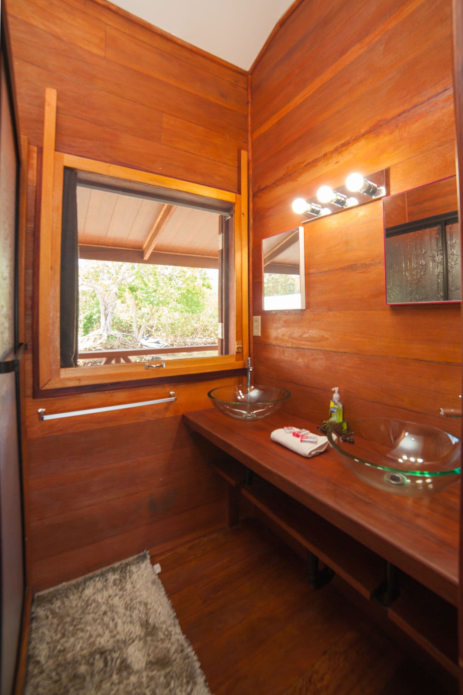 deluxe room, 1 bedroom, lagoon view, over the water | bathroom sink