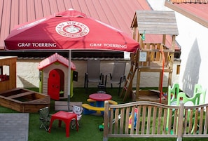 Children's play area - outdoor - Hotel Landgasthof Euringer (Manching)