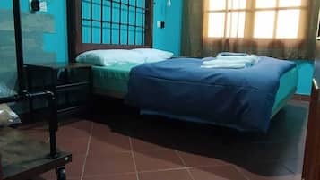 Rollaway beds, bed sheets