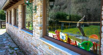 Bungalow-Cabañas en Albergue Valle Do Seo