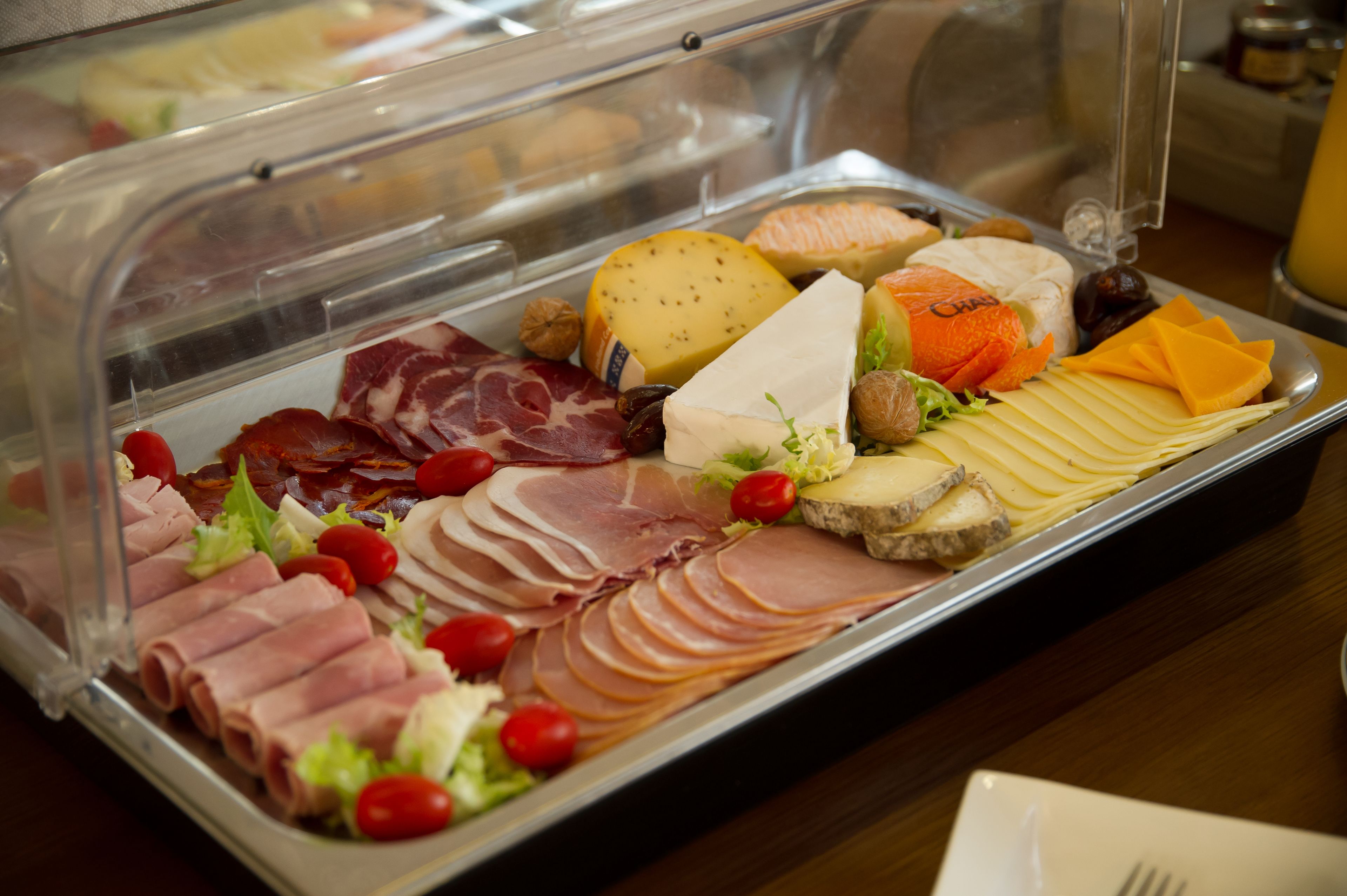 daily buffet breakfast (eur 13.00 per person)