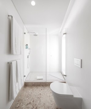 Apartment, 2 Bedrooms | Bathroom