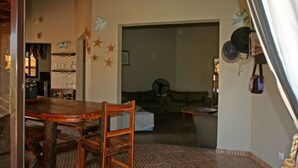 Departamento, 3 habitaciones | Área de sala de estar
