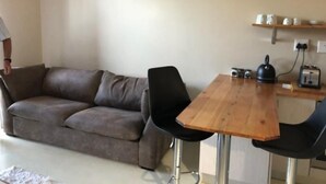 Standard Apartment, 1 Bedroom, Sea View | Living area - Durban North Sea View (Durban North)