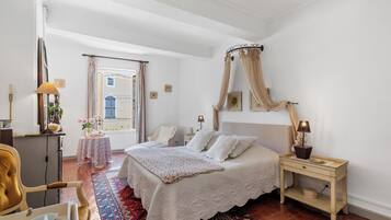 1 habitación, ropa de cama de alta calidad y decoración personalizada