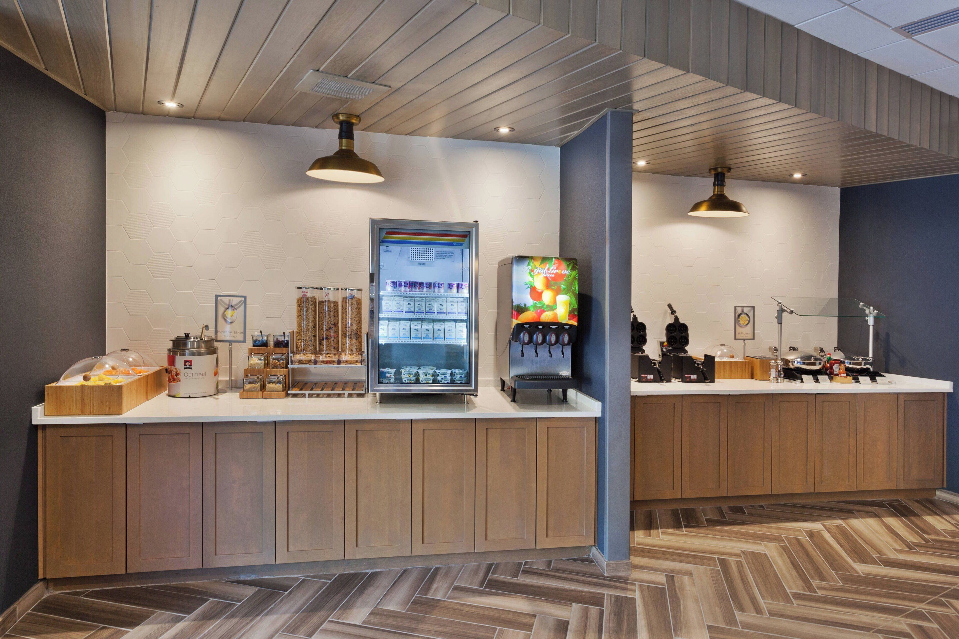 free daily continental breakfast