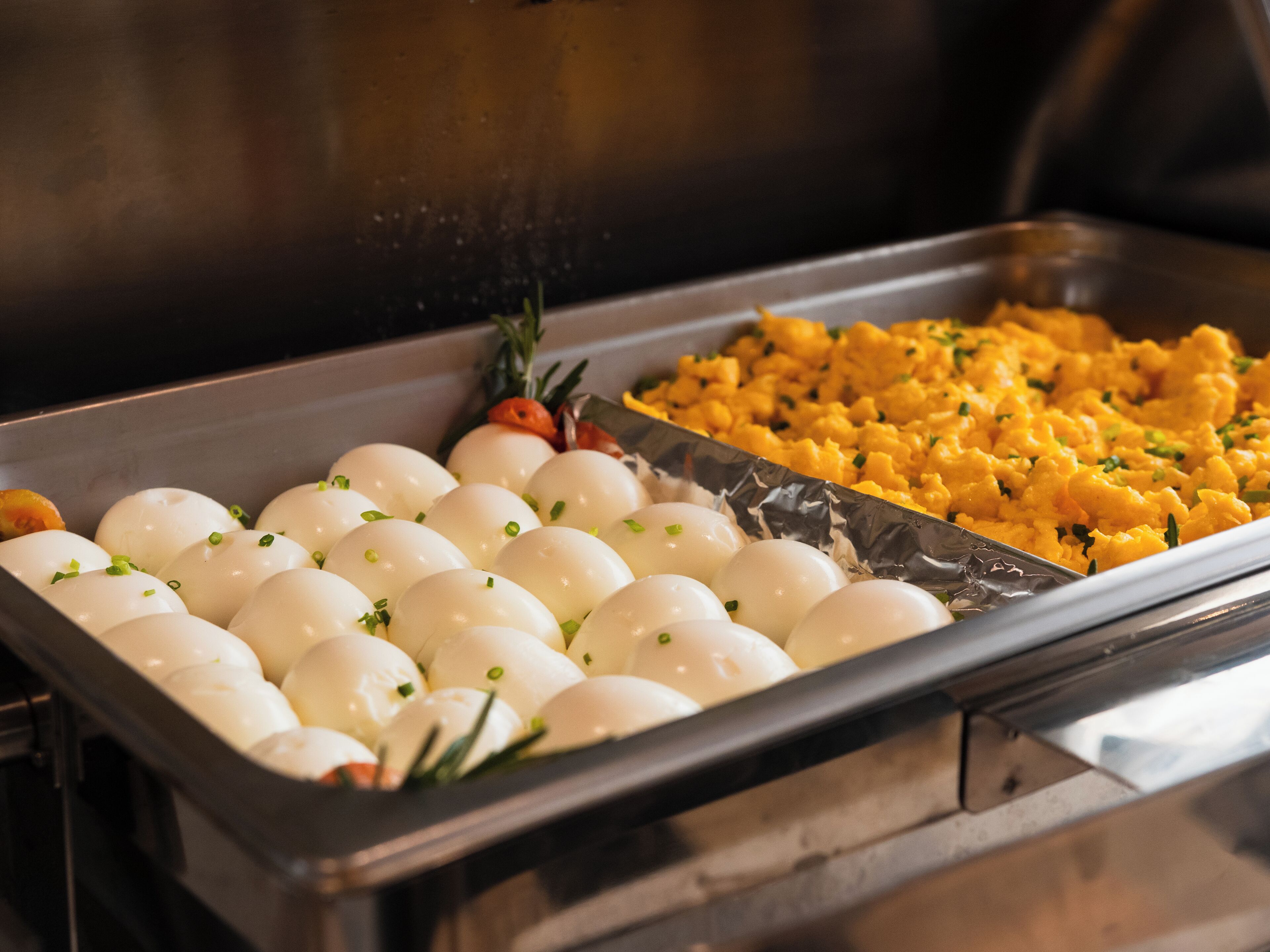 daily cooked-to-order breakfast (usd 30 per person)