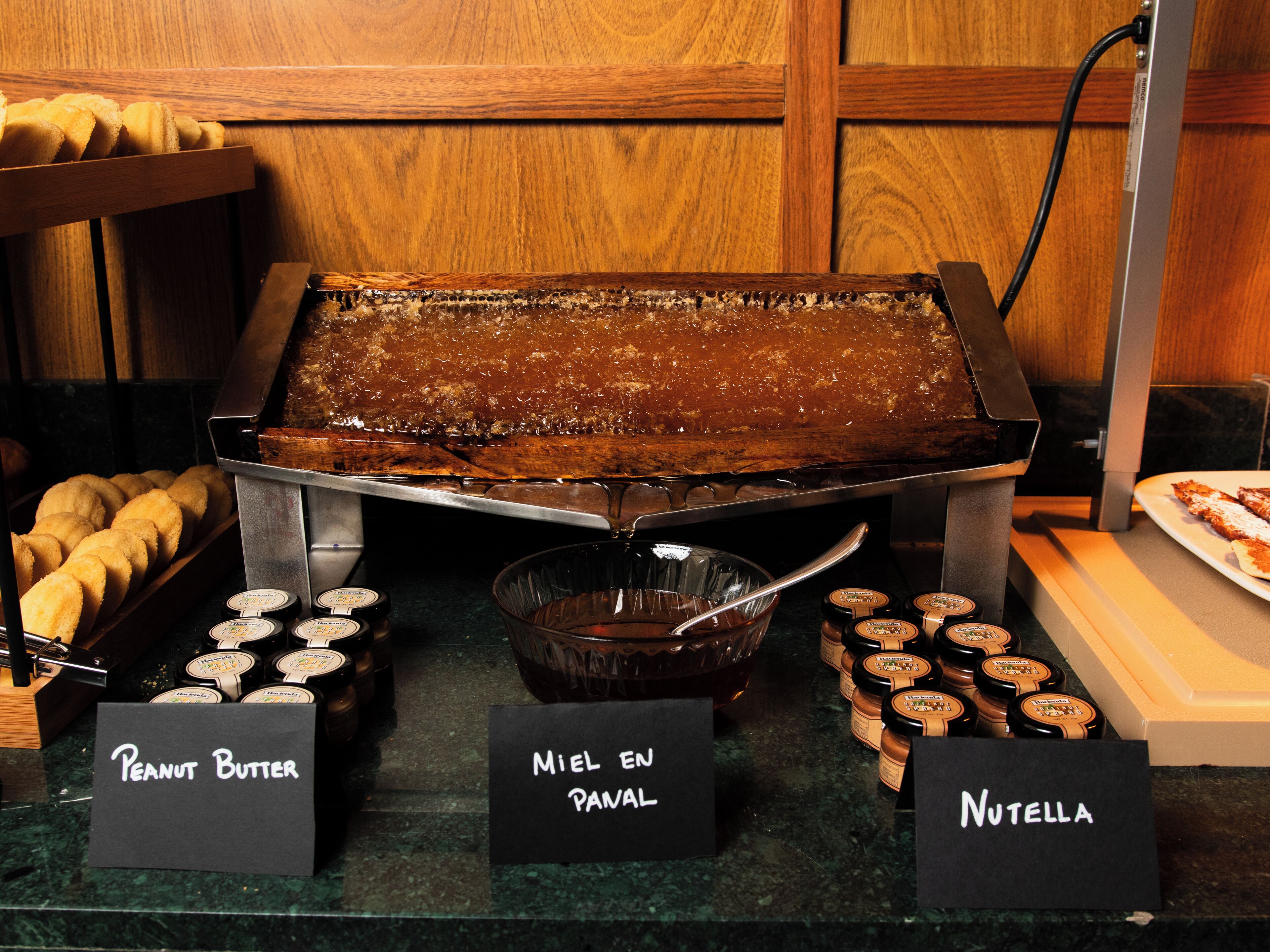 daily cooked-to-order breakfast (usd 30 per person)