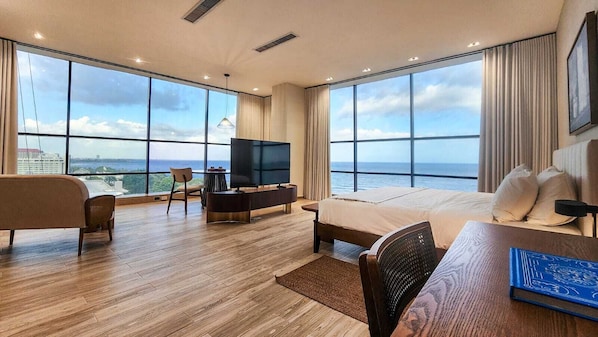Suite studio Junior, vue sur la mer | 1 chambre, draps en coton égyptien, lit avec matelas à plateau-coussin