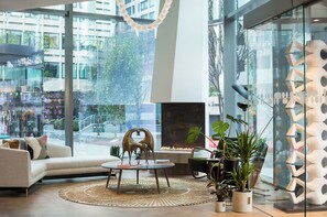 บริเวณนั่งเล่นที่ล็อบบี้