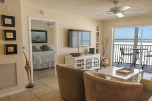 Apartment, 2 Schlafzimmer | Wohnzimmer | Fernseher