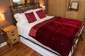 公寓, 3 間臥室 | 3 間睡房、書桌、隔音、熨斗/熨衫板