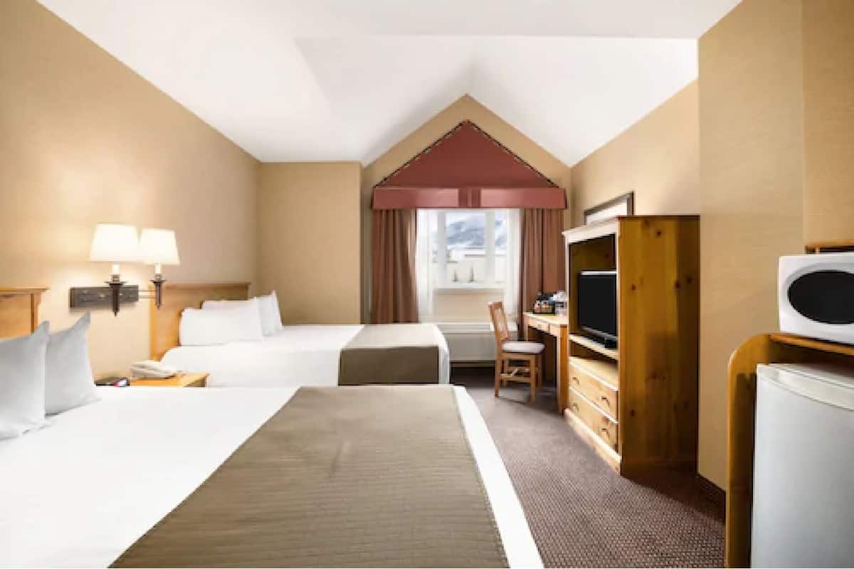 In-room safe, desk, iron/ironing board, WiFi (free)