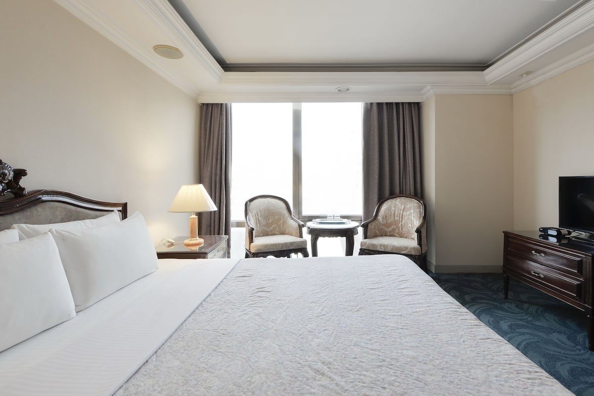 Economy Double Room, 1 Double Bed | Premium bedding, desk, blackout drapes, soundproofing