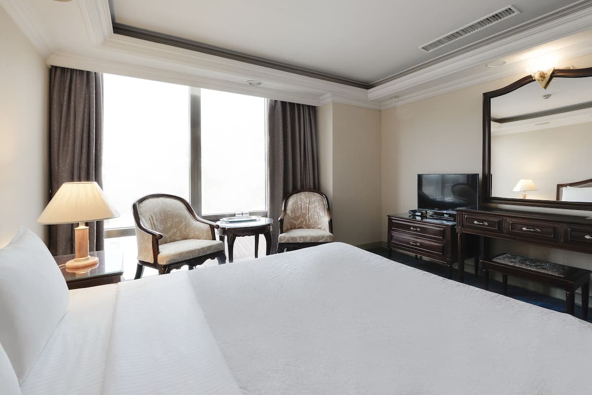 Economy Double Room, 1 Double Bed | Premium bedding, desk, blackout drapes, soundproofing