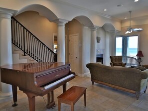 House, 6 Bedrooms | Interior