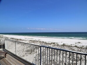House, 6 Bedrooms | Beach