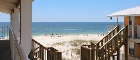 Condo, 2 Bedrooms | Property grounds