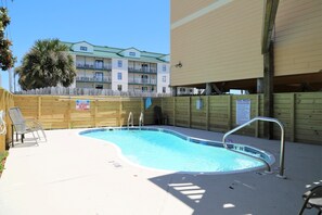 Condo, 2 habitaciones | Alberca