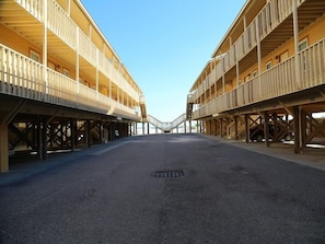 Condo, 2 Bedrooms | Property grounds