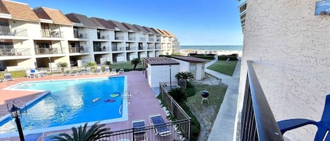 Townhome, 2 Bedrooms | Pool