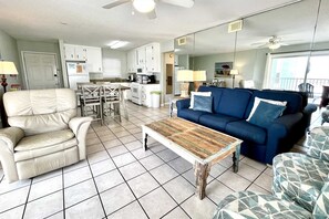 Apartment, 2 Schlafzimmer | Wohnbereich