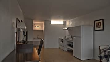 Studio Suite Basic, akses difabel, Bebas Asap Rokok | Dapur pribadi
