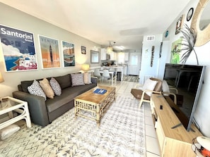 Appart'hôtel, 2 chambres | Coin séjour
