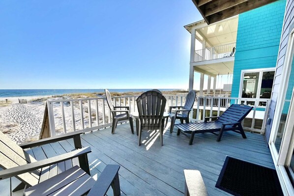 House, 3 Bedrooms | Terrace/patio