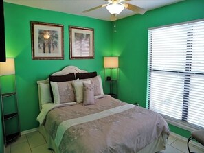 Rumah, 3 kamar tidur | 3 kamar tidur, setrika/meja setrika, Wi-Fi gratis, dan seprai linen