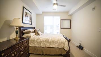 Deluxe Apartment, 1 Queen Bed, Accessible | 1 bedroom, iron/ironing board, free WiFi