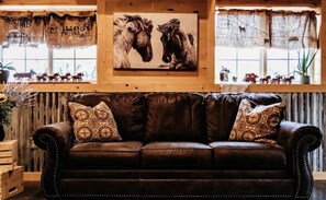 Lobby - Big Horse Inn and Suites (Lewistown)