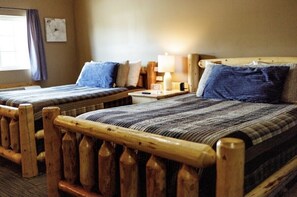 標準雙人房, 獨立浴室 (ADA Queen Standard)