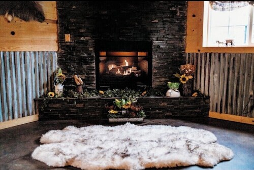 Big Horse Inn and Suites