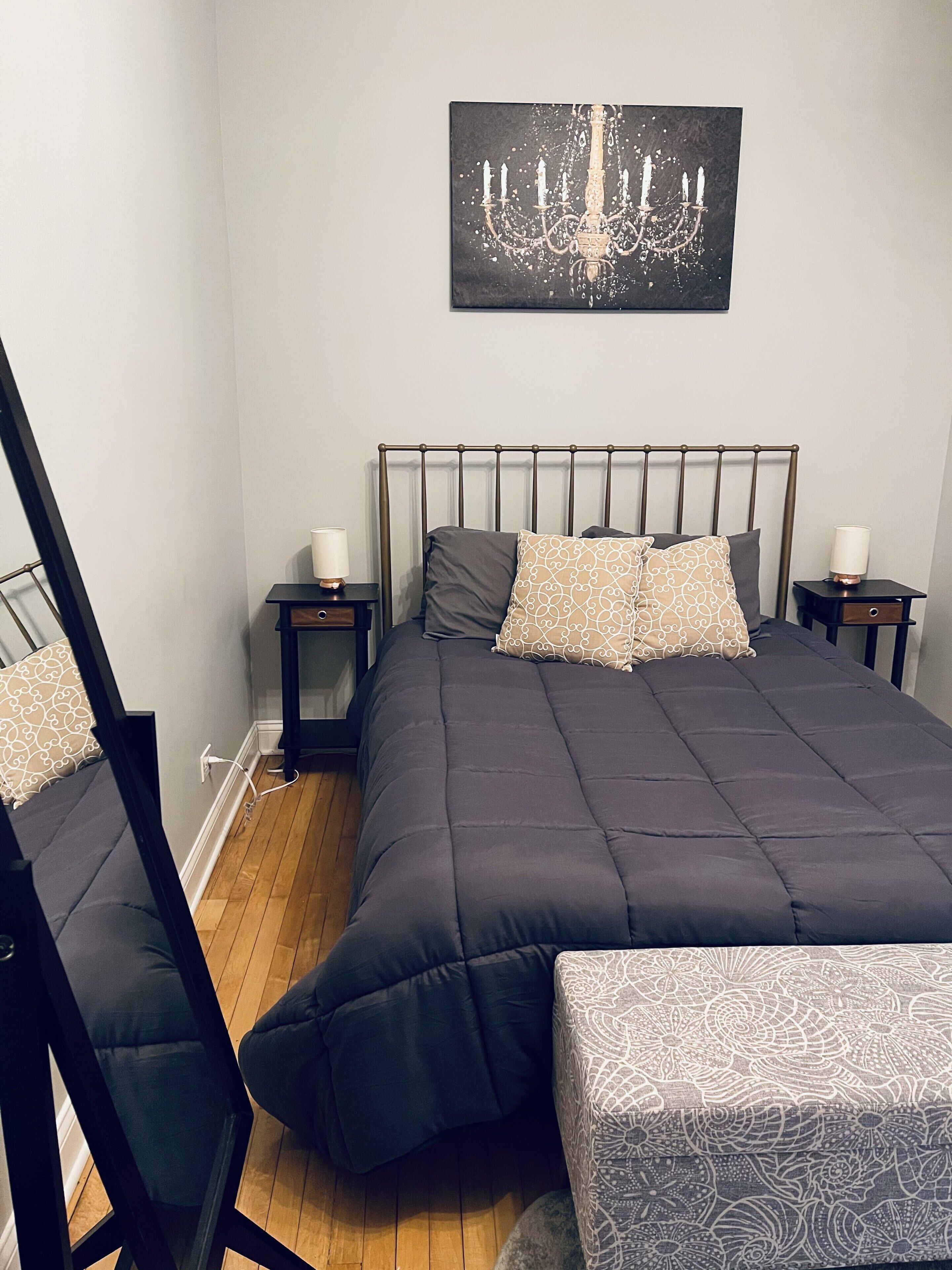 2 多间卧室、熨斗/熨衣板、WiFi、床单