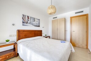 2 bedrooms, iron/ironing board