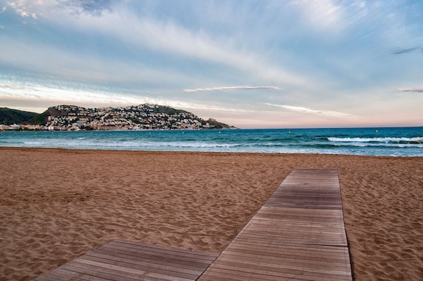 NĂ€ra stranden