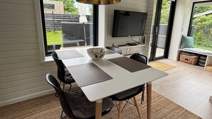 Luokittelematon kuva, 2 kautta 30, painike