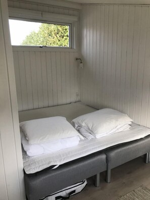 2 bedrooms, free WiFi - Cozy cottage 50 m from Beach (Stege)