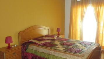 2 Schlafzimmer, schallisolierte Zimmer, Bügeleisen/Bügelbrett, WLAN