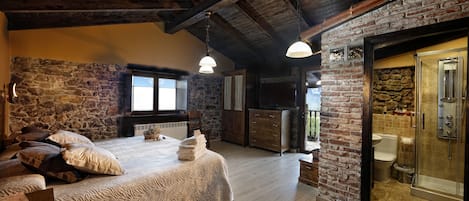 Chambre Double Supérieure, 1 trÚs grand lit, terrasse | Wi-Fi gratuit, draps fournis, accÚs pour personnes à mobilité réduite