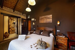 Double Room, Mountain View | Free WiFi, bed sheets, wheelchair access - Hotel Tejera del Nalon (Soto Del Barco)