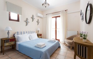 7 bedrooms, iron/ironing board, free WiFi, bed sheets