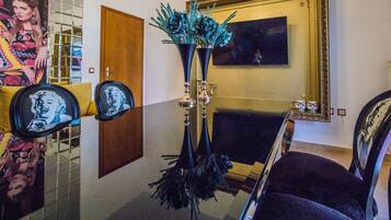 Luxury Penthouse | Living area | Flat-screen TV