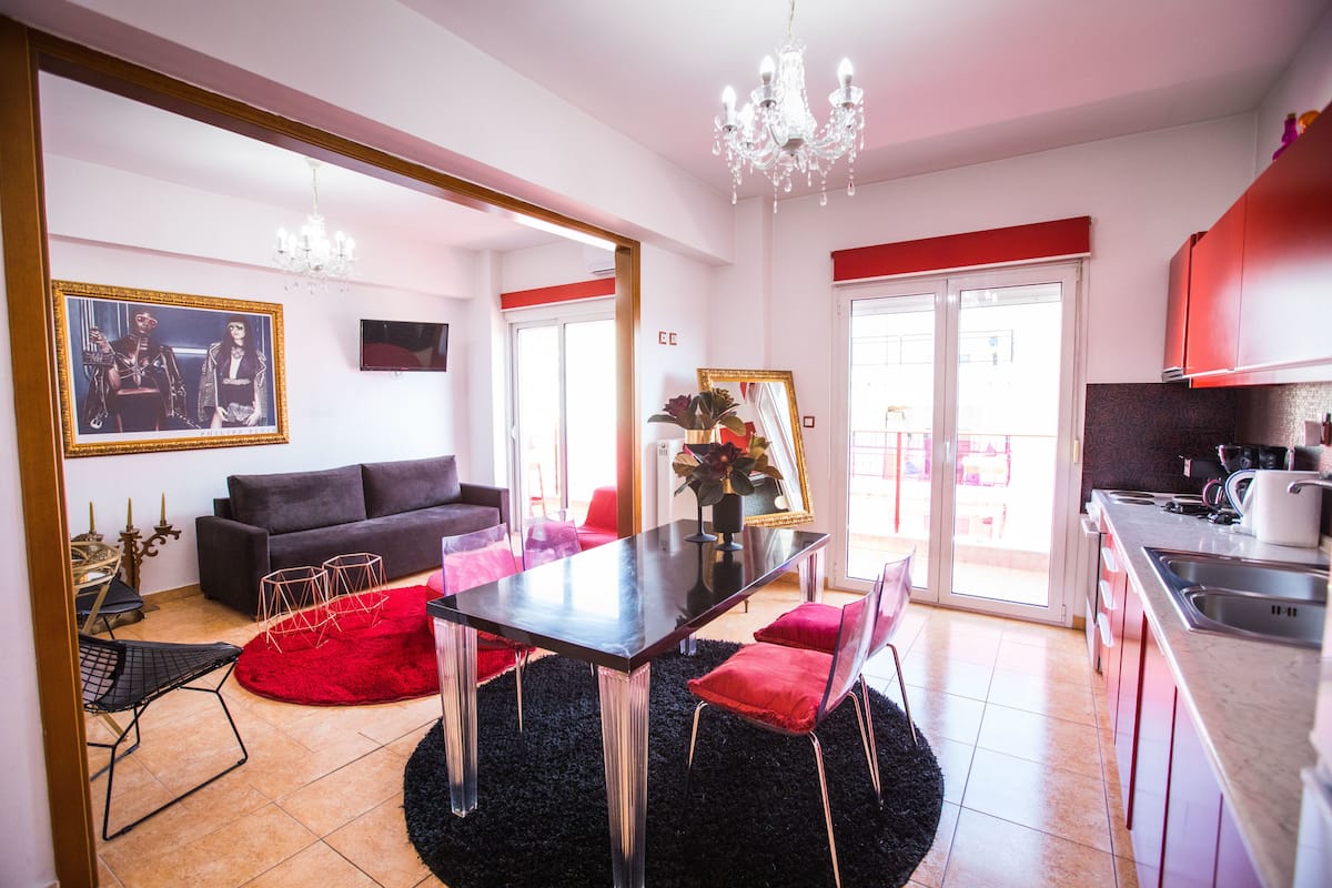 Deluxe Apartment, City View | 1 bedroom, premium bedding, pillowtop beds, in-room safe
