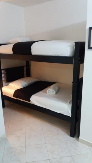 Basic Apartment, Multiple Beds | Iron/ironing board, free WiFi - Doña Monica Apartamento Completo (Medellín)