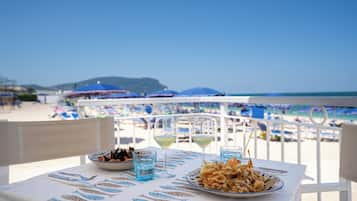 Beach bar